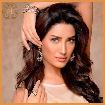 Indian Film Makers Humiliate Pakistani Artists By Giving Them Third Class Work: Mehwish Hayat
