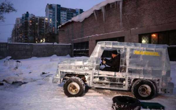 Russian Car Enthusiast Builds Functional Mercedes G-Class SUV Out Of Ice Blocks