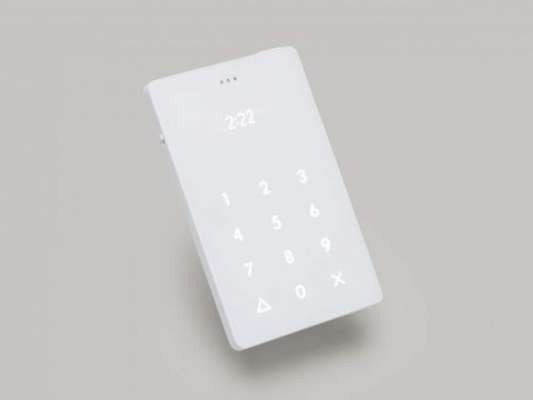 Stylish “Dumb Phone” That Can Only Make Calls And Send Texts Wants To Cure Your Smartphone Addiction