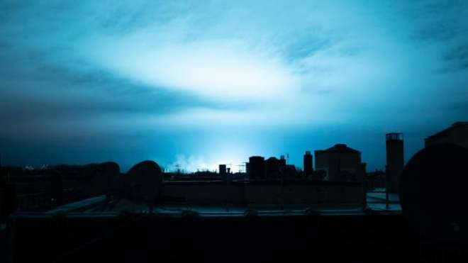 Electrical fault at power plant turned New York’s skyline blue