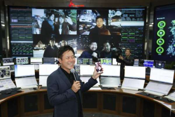 Korean network makes first consumer 5G video call using a Samsung phone