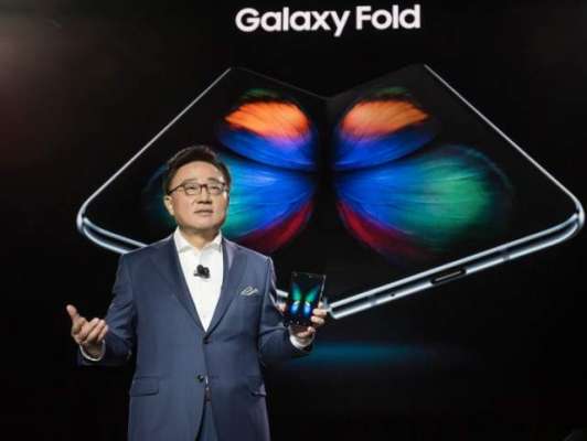 Samsung will lead the smartphone market for another 10 years, says CEO DJ Koh