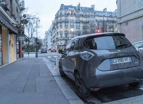 New electric cars in Europe have to make artificial noises
