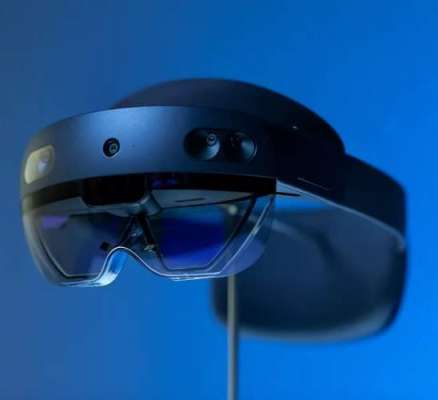 Microsoft unveils HoloLens 2 developer edition for $3,500