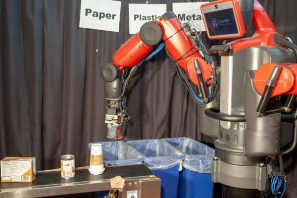 Recycling robot can sort paper and plastic by touch